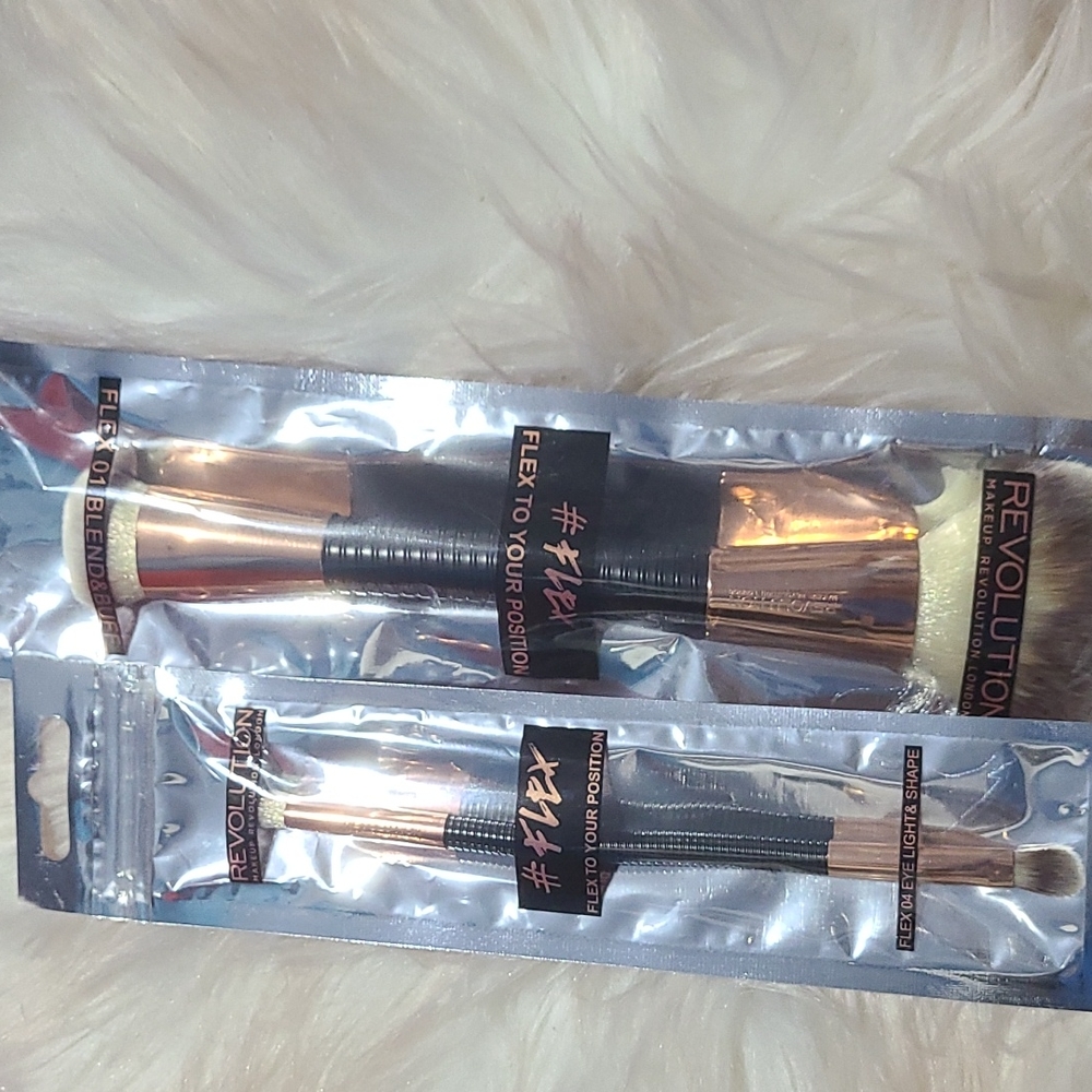 MAKEUP BRUSH BUNDLE FOR SALE